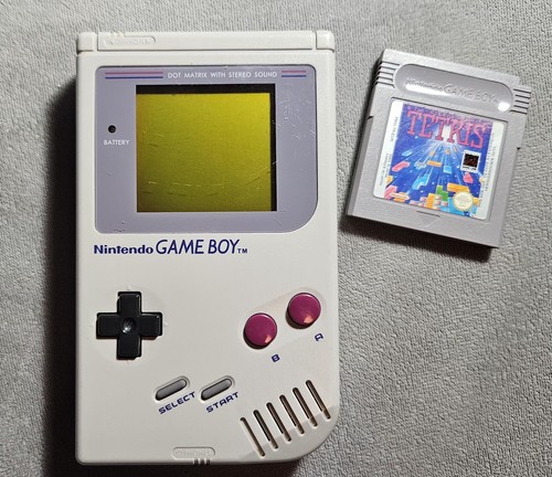 Nintendo game boy console - boy, di